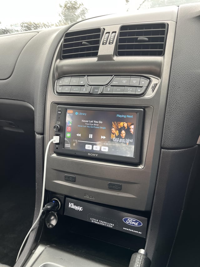 BF Falcon futura upgraded with carplay